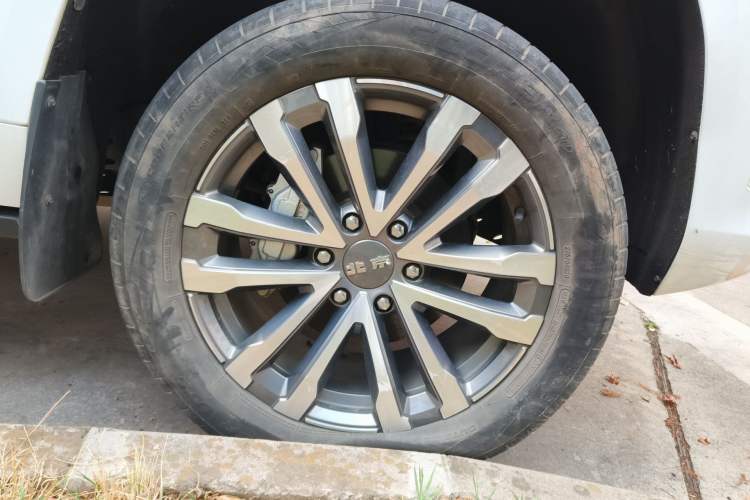 Used BAIC Off-Road BJ60 2022 2.0T Version 11 Five Seats Right Front Wheel Hub
