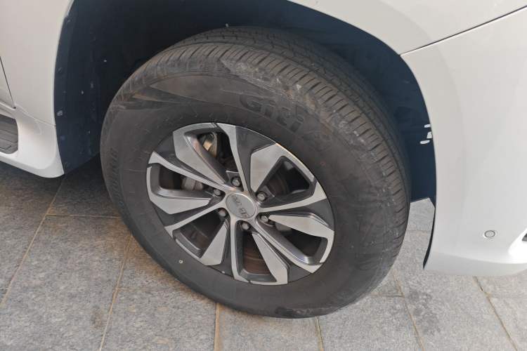 Used BAIC Off-Road BJ60 2022 2.0T May Day Edition Five Seats Right Front Wheel Hub
