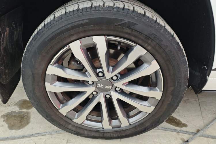 Used BAIC Off-Road BJ60 2022 2.0T Version 11 Five Seats Right Rear Wheel Hub