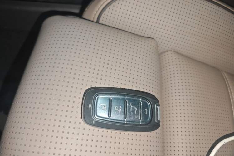 Used BAIC Off-Road BJ60 2022 2.0T Version 11 Five Seats Vehicle Key