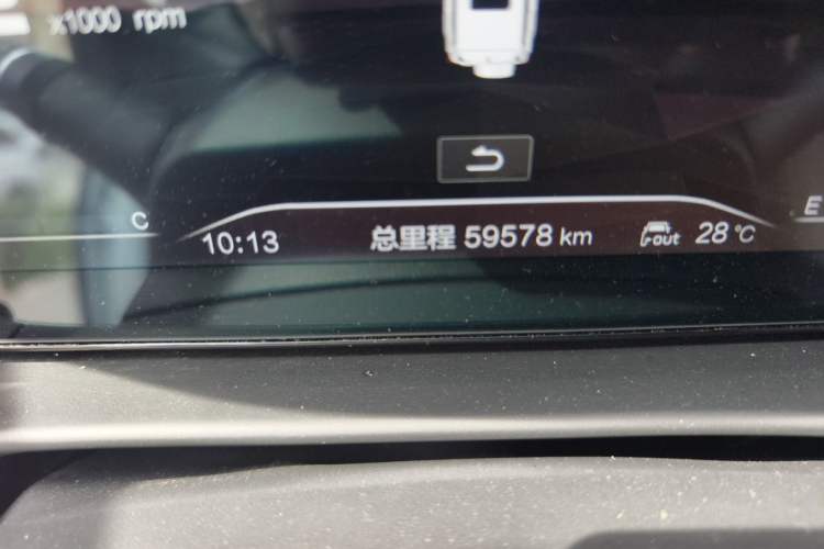 Used BAIC Off-Road BJ60 2023 2.0T Qianli Edition Five Seats Odometer Close Up