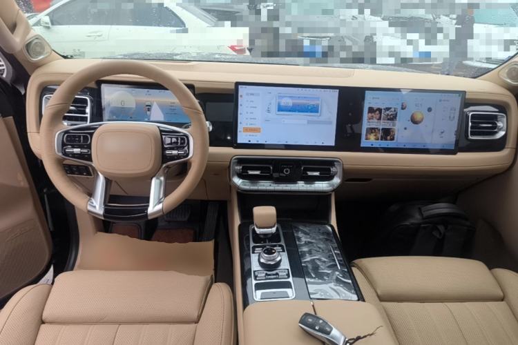 Used BAIC Off-Road BJ60 Leiting 2024 Magic Electric Drive Advanced Version 5 Seats Center Console