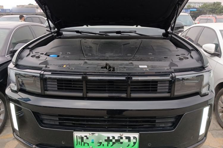 Used BAIC Off-Road BJ60 Leiting 2024 Magic Electric Drive Advanced Version 7 Seats Engine Bay