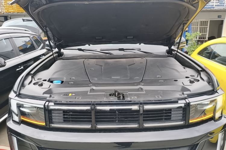 Used BAIC Off-Road BJ60 Leiting 2024 Magic Electric Drive Advanced Version 5 Seats Engine Bay