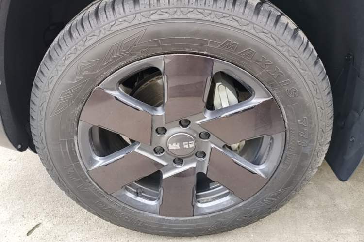 Used BAIC Off-Road BJ60 Leiting 2024 Magic Electric Drive Advanced Version 5 Seats Left Front Wheel Hub