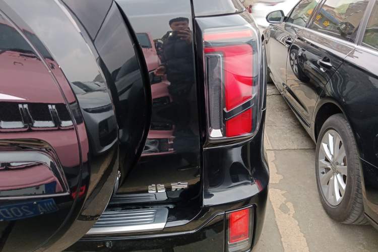 Used BAIC Off-Road BJ60 Leiting 2024 Magic Electric Drive Advanced Version 7 Seats Right Rear Taillight