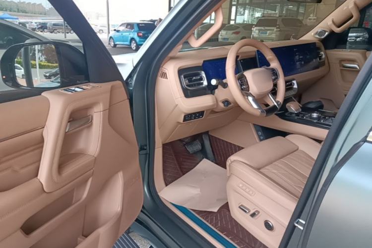 Used BAIC Off-Road BJ60 Leiting 2024 Magic Electric Drive Advanced Version 5 Seats Driver Seat