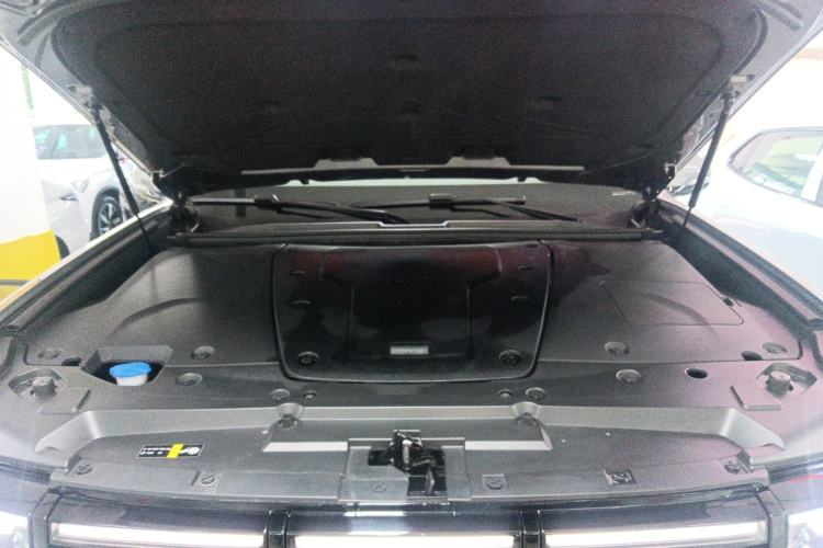 Used BAIC Off-Road BJ60 Leiting 2024 Magic Electric Drive Advanced Version 5 Seats Engine Bay