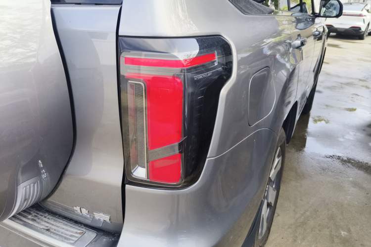 Used BAIC Off-Road BJ60 Leiting 2024 Magic Electric Drive Advanced Version 5 Seats Exterior 3
