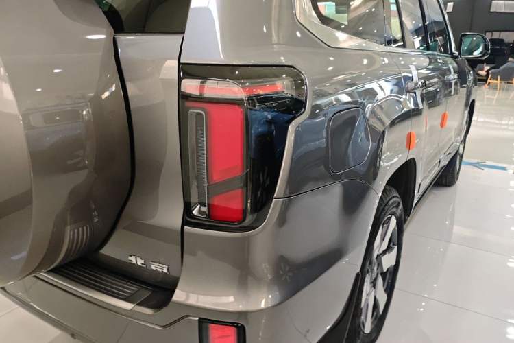 Used BAIC Off-Road BJ60 Leiting 2024 Magic Electric Drive Advanced Version 5 Seats Exterior 6
