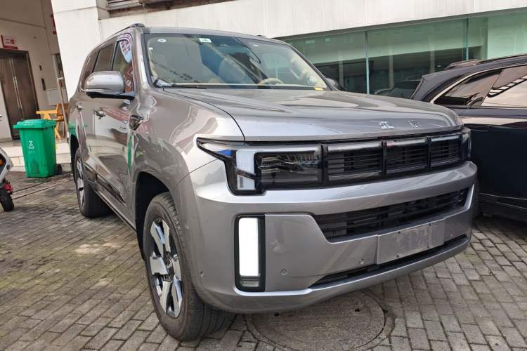 Used BAIC Off-Road BJ60 Leiting 2024 Magic Electric Drive Advanced Version 7 Seats Front Right 45 Deg