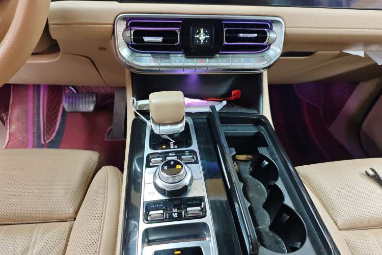 Used BAIC Off-Road BJ60 Leiting 2024 Magic Electric Drive Advanced Version 5 Seats Gear Lever