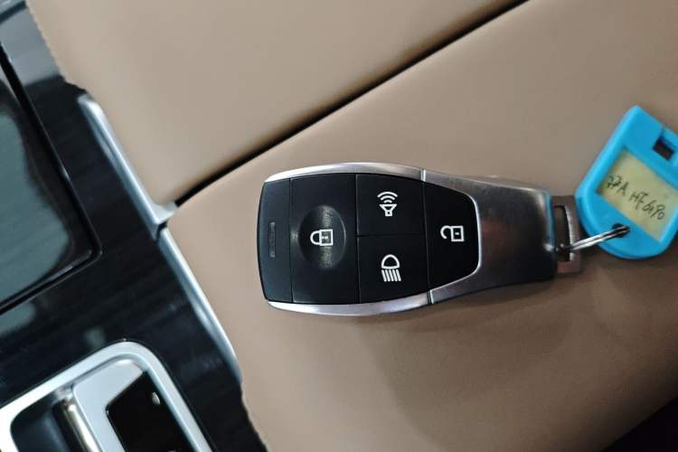 Used BAIC Off-Road BJ60 Leiting 2024 Magic Electric Drive Advanced Version 5 Seats Interior 1