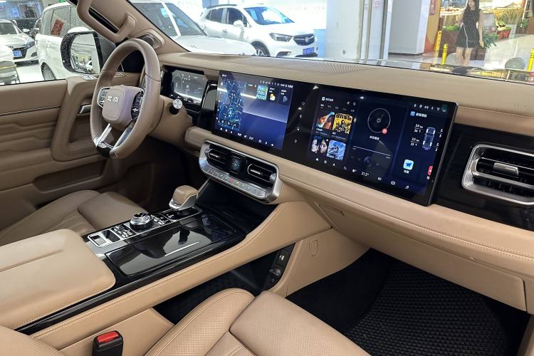 Used BAIC Off-Road BJ60 Leiting 2024 Magic Electric Drive Advanced Version 5 Seats Interior 12