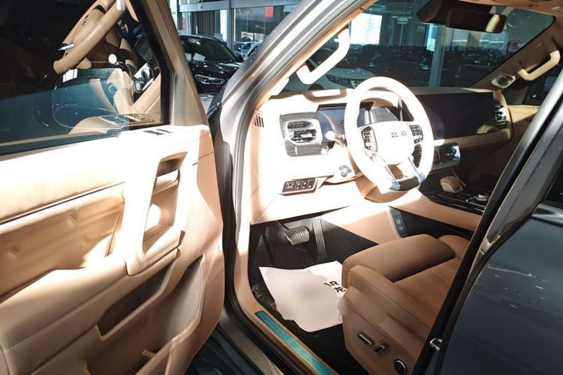 Used BAIC Off-Road BJ60 Leiting 2024 Magic Electric Drive Advanced Version 5 Seats Interior 3