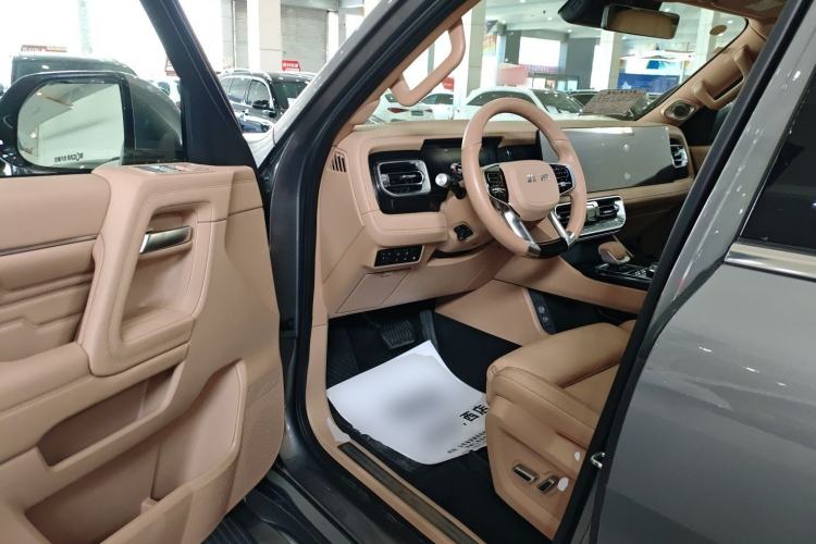 Used BAIC Off-Road BJ60 Leiting 2024 Magic Electric Drive Advanced Version 5 Seats Interior 3