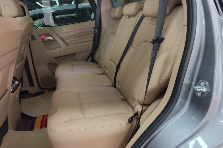 Used BAIC Off-Road BJ60 Leiting 2024 Magic Electric Drive Advanced Version 5 Seats Interior 4
