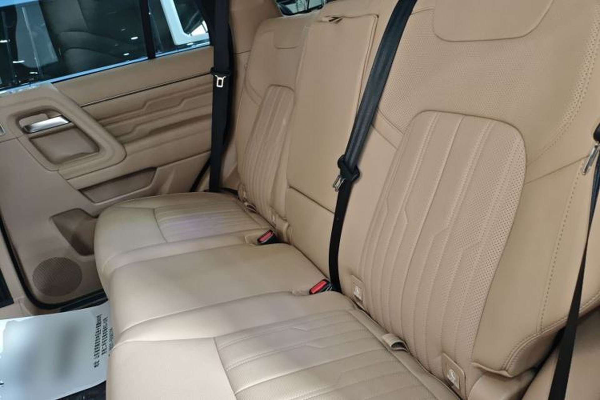 Used BAIC Off-Road BJ60 Leiting 2024 Magic Electric Drive Advanced Version 5 Seats Interior 4