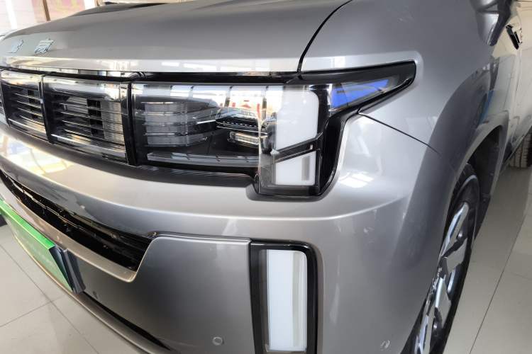Used BAIC Off-Road BJ60 Leiting 2024 Magic Electric Drive Advanced Version 5 Seats Left Front Headlight