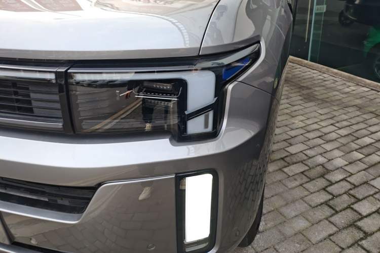 Used BAIC Off-Road BJ60 Leiting 2024 Magic Electric Drive Advanced Version 7 Seats Left Front Headlight