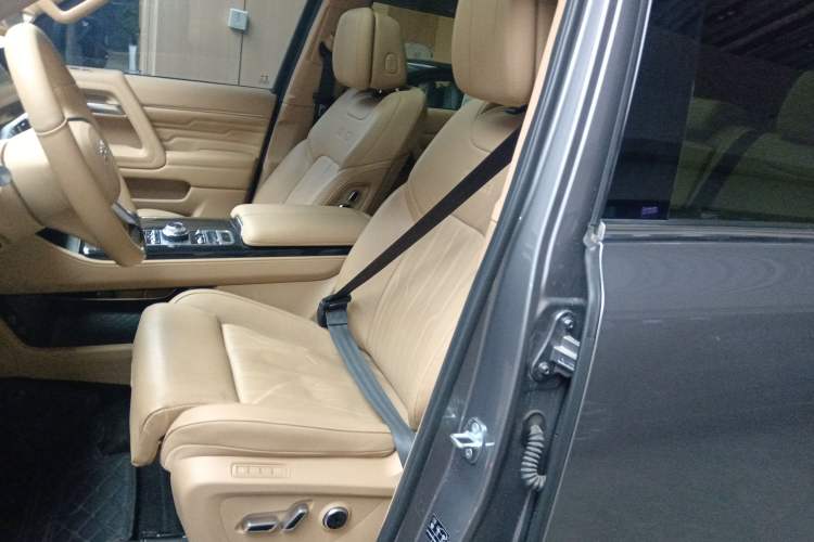 Used BAIC Off-Road BJ60 Leiting 2024 Magic Electric Drive Advanced Version 7 Seats Left Front Seat