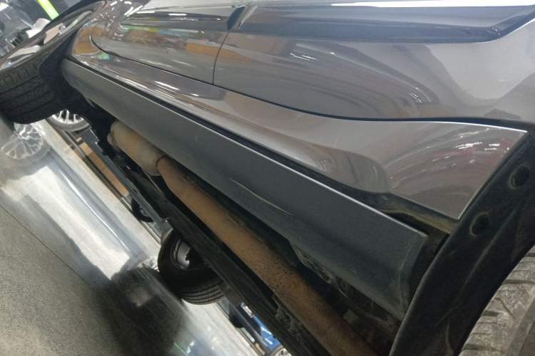 Used BAIC Off-Road BJ60 Leiting 2024 Magic Electric Drive Advanced Version 7 Seats Left Side Sill