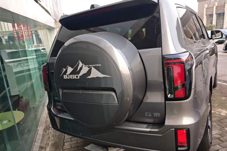 Used BAIC Off-Road BJ60 Leiting 2024 Magic Electric Drive Advanced Version 7 Seats Rear