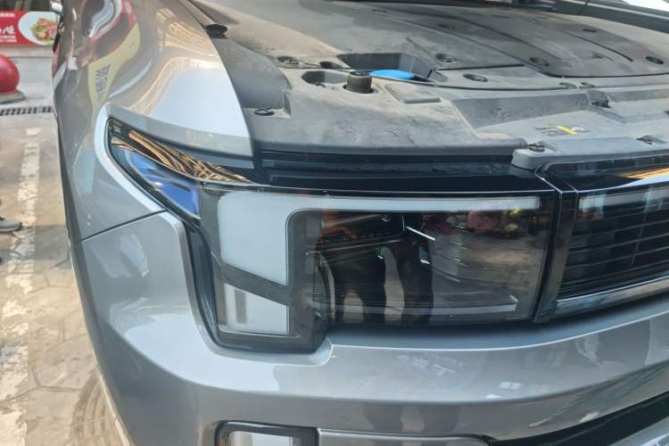 Used BAIC Off-Road BJ60 Leiting 2024 Magic Electric Drive Advanced Version 5 Seats Right Front Headlight