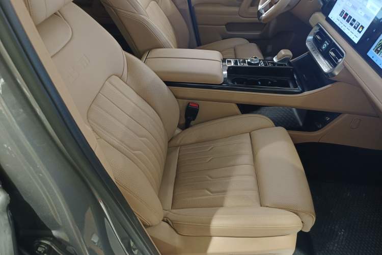 Used BAIC Off-Road BJ60 Leiting 2024 Magic Electric Drive Advanced Version 5 Seats Right Front Seat