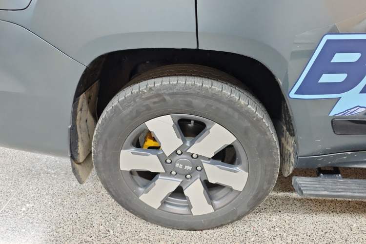 Used BAIC Off-Road BJ60 Leiting 2024 Magic Electric Drive Advanced Version 5 Seats Right Rear Wheel Hub