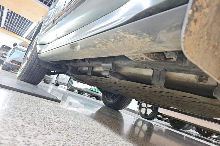 Used BAIC Off-Road BJ60 Leiting 2024 Magic Electric Drive Advanced Version 5 Seats Right Side Sill