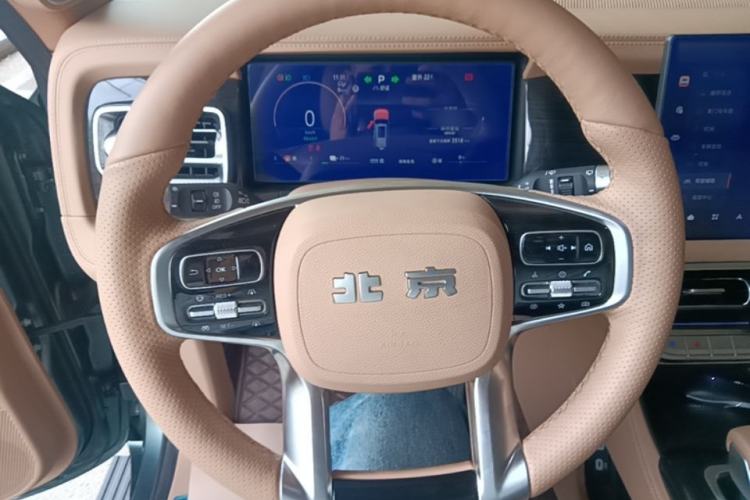 Used BAIC Off-Road BJ60 Leiting 2024 Magic Electric Drive Advanced Version 5 Seats Steering Wheel