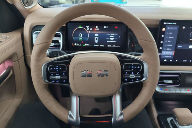 Used BAIC Off-Road BJ60 Leiting 2024 Magic Electric Drive Advanced Version 5 Seats Steering Wheel