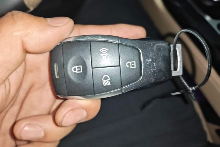 Used BAIC Off-Road BJ60 Leiting 2024 Magic Electric Drive Advanced Version 5 Seats Vehicle Key