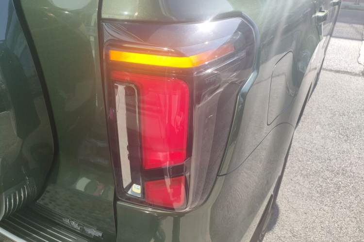 Used BAIC Off-Road BJ60 Leiting 2024 Magic Electric Drive Advanced Version 5 Seats Exterior 6