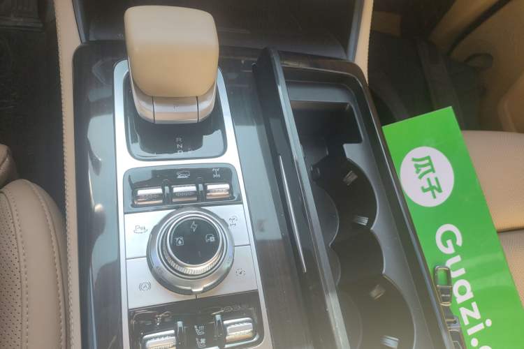 Used BAIC Off-Road BJ60 Leiting 2024 Magic Electric Drive Advanced Version 5 Seats Gear Lever