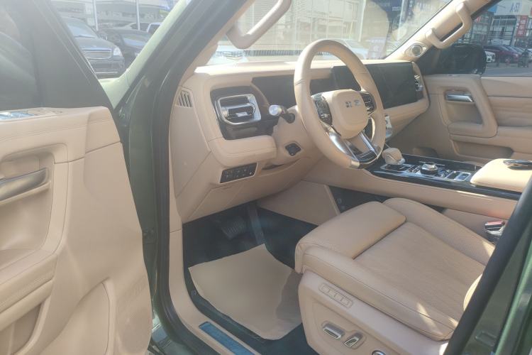Used BAIC Off-Road BJ60 Leiting 2024 Magic Electric Drive Advanced Version 5 Seats Interior 3