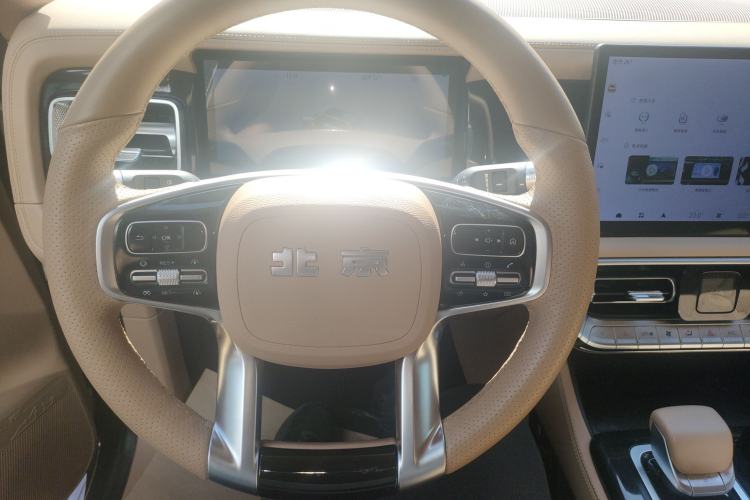 Used BAIC Off-Road BJ60 Leiting 2024 Magic Electric Drive Advanced Version 5 Seats Steering Wheel