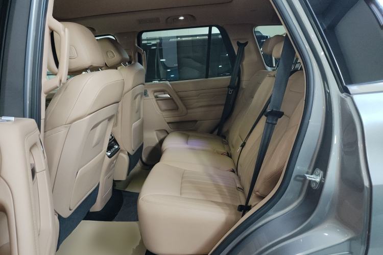 Used BAIC Off-Road BJ60 Leiting 2024 Magic Electric Drive Advanced Version 5 Seats Interior 4