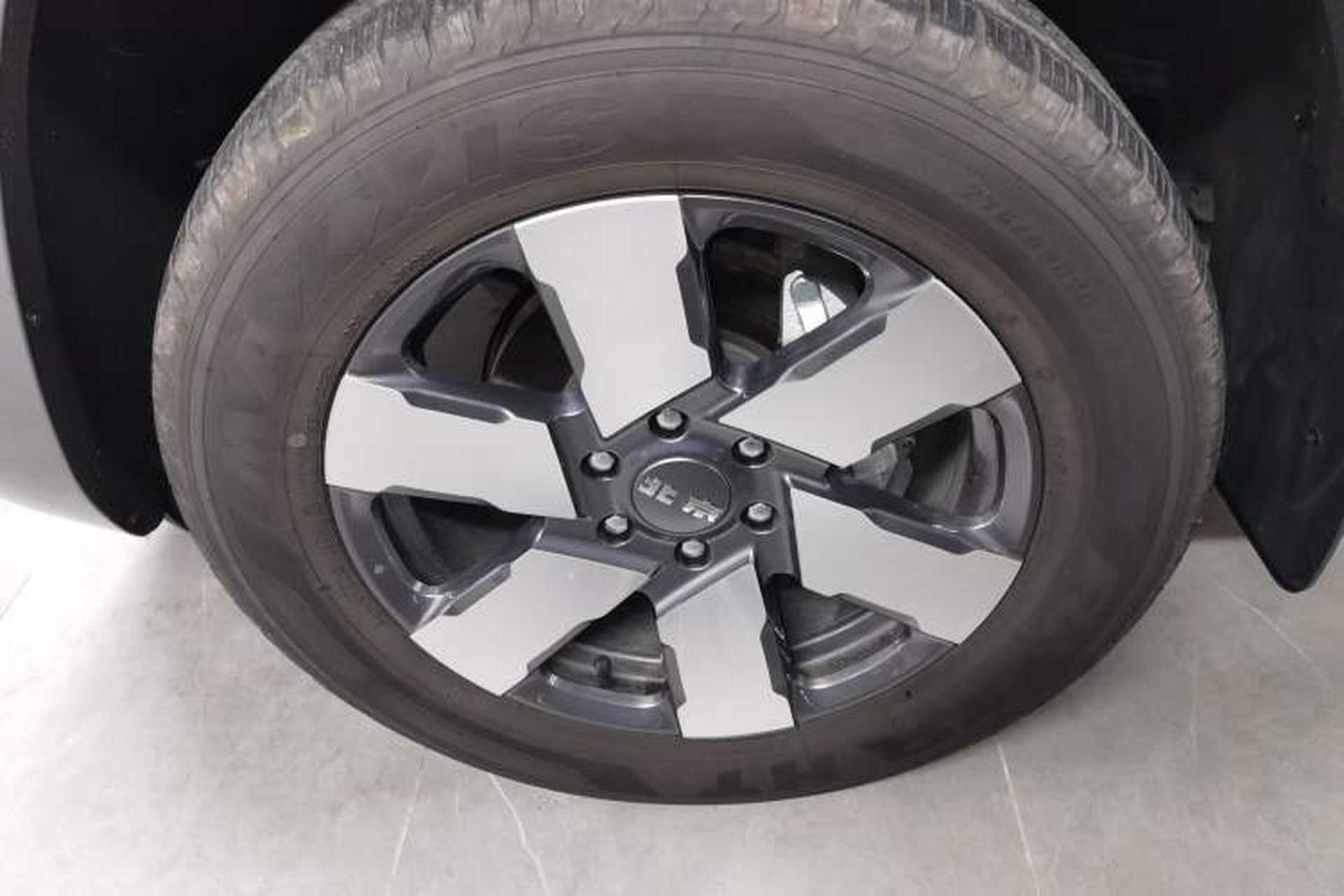 Used BAIC Off-Road BJ60 Leiting 2024 Magic Electric Drive Advanced Version 5 Seats Left Front Wheel Hub
