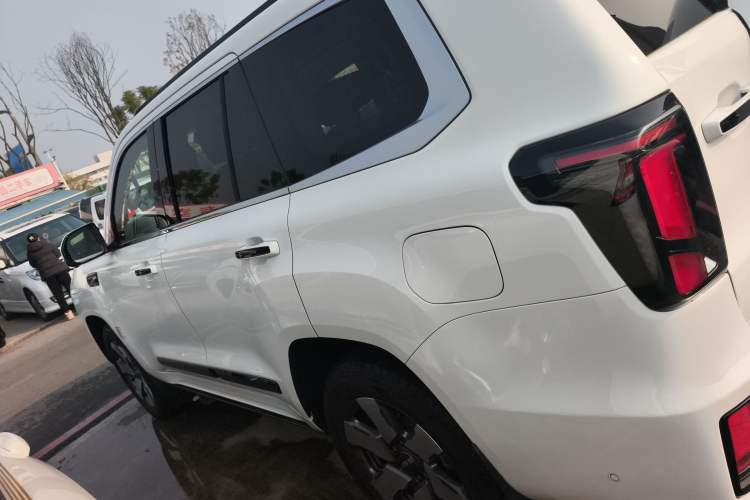 Used BAIC Off-Road BJ60 Leiting 2024 Magic Electric Drive Advanced Version 5 Seats Left Side