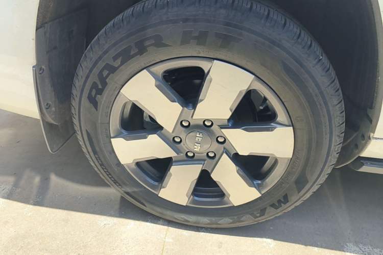 Used BAIC Off-Road BJ60 Leiting 2024 Magic Electric Drive Advanced Version 5 Seats Right Rear Wheel Hub
