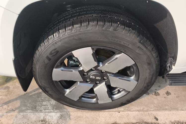 Used BAIC Off-Road BJ60 Leiting 2024 Magic Electric Drive Advanced Version 5 Seats Right Rear Wheel Hub