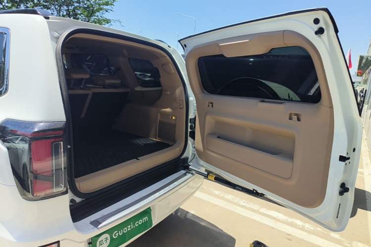 Used BAIC Off-Road BJ60 Leiting 2024 Magic Electric Drive Advanced Version 5 Seats Trunk