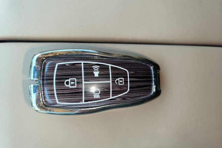 Used BAIC Off-Road BJ60 Leiting 2024 Magic Electric Drive Advanced Version 5 Seats Vehicle Key