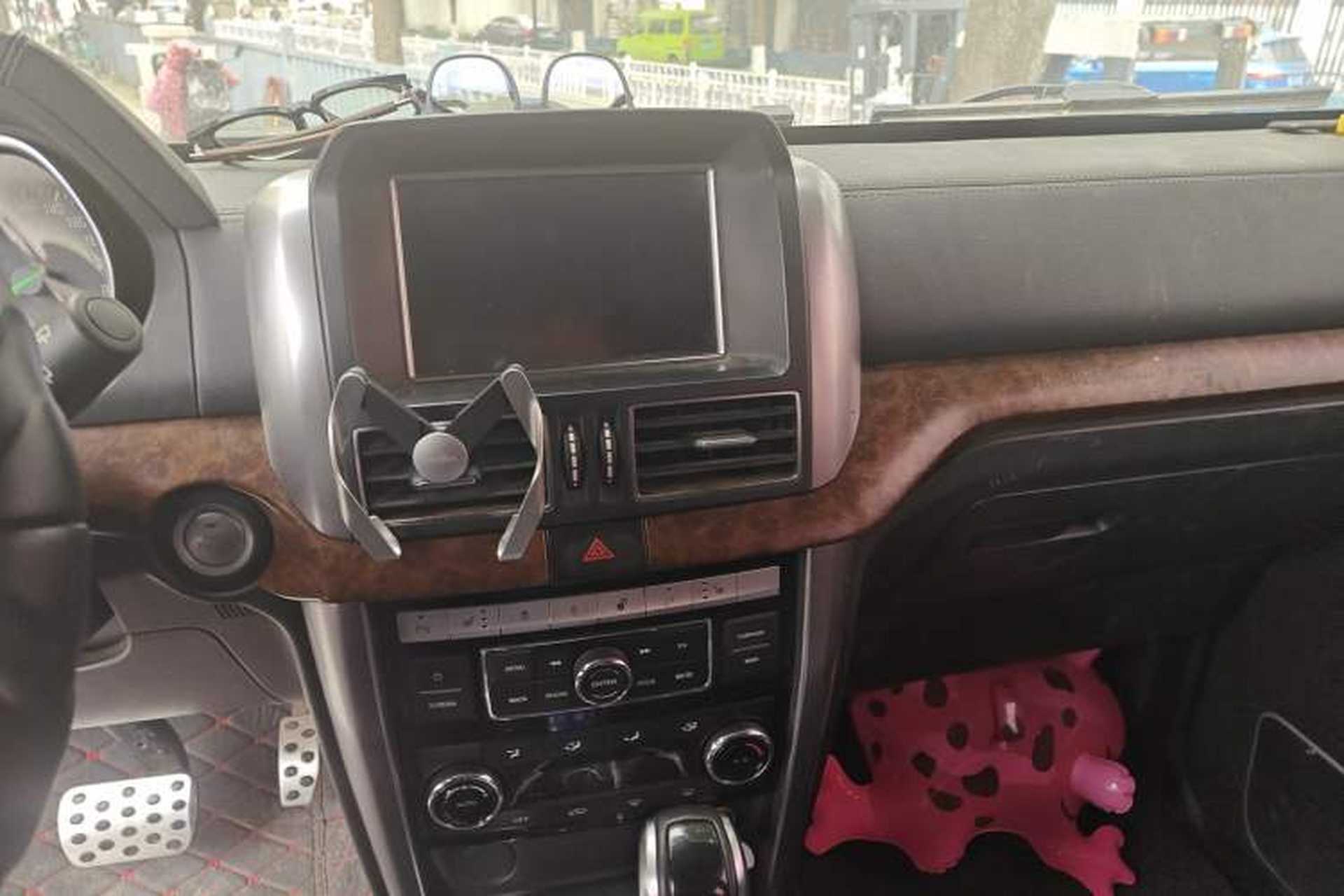 Used BAIC Off-Road BJ80 2016 2.3T Automatic Prestige Edition Audio And AC Panel