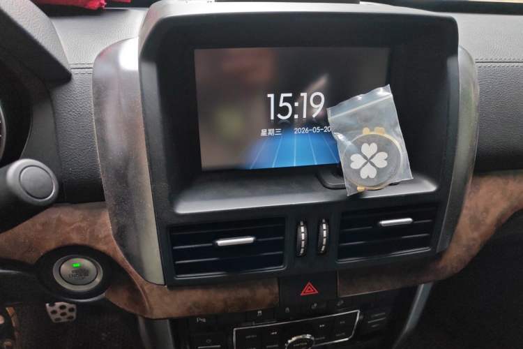 Used BAIC Off-Road BJ80 2016 2.3T Manual Prestige Edition Audio And AC Panel