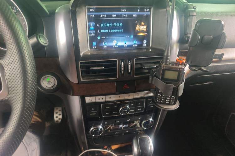 Used BAIC Off-Road BJ80 2016 2.3T Automatic Prestige Edition Audio And AC Panel