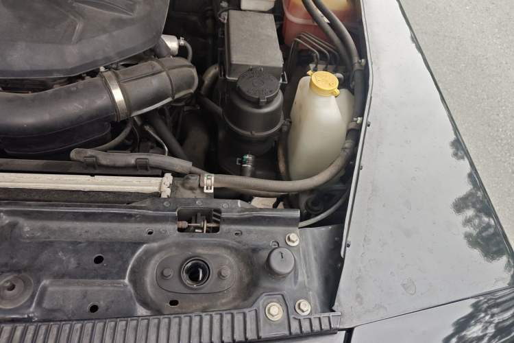 Used BAIC Off-Road BJ80 2016 2.3T Automatic Prestige Edition Engine Bay Left