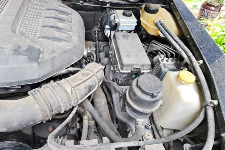 Used BAIC Off-Road BJ80 2016 2.3T Manual Prestige Edition Engine Bay Left